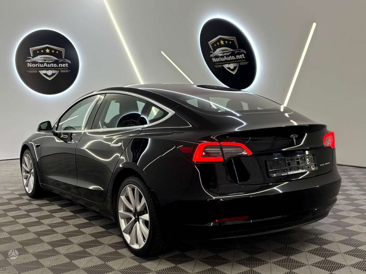 Tesla Model 3, 79 кВт·ч, Хэтчбек