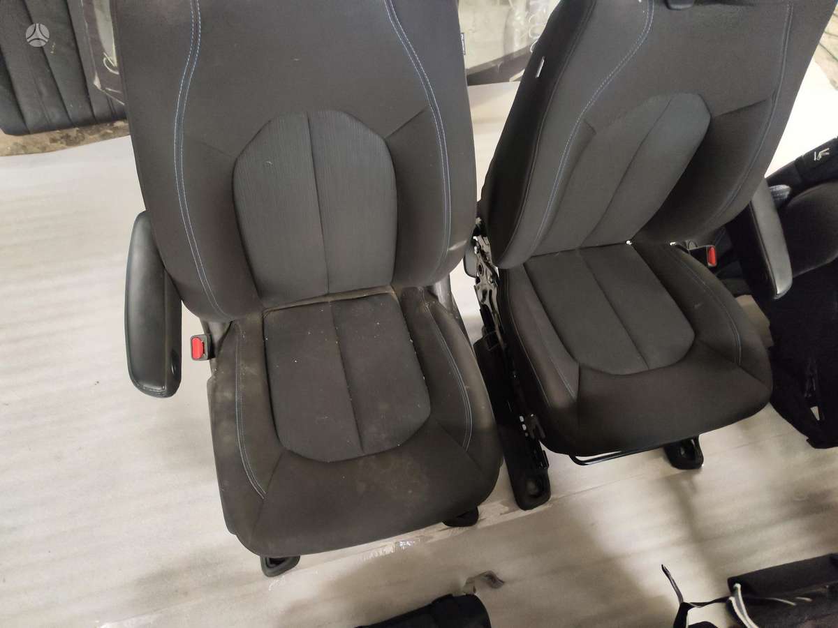Chrysler Pacifica, Galiu parduoti po detale