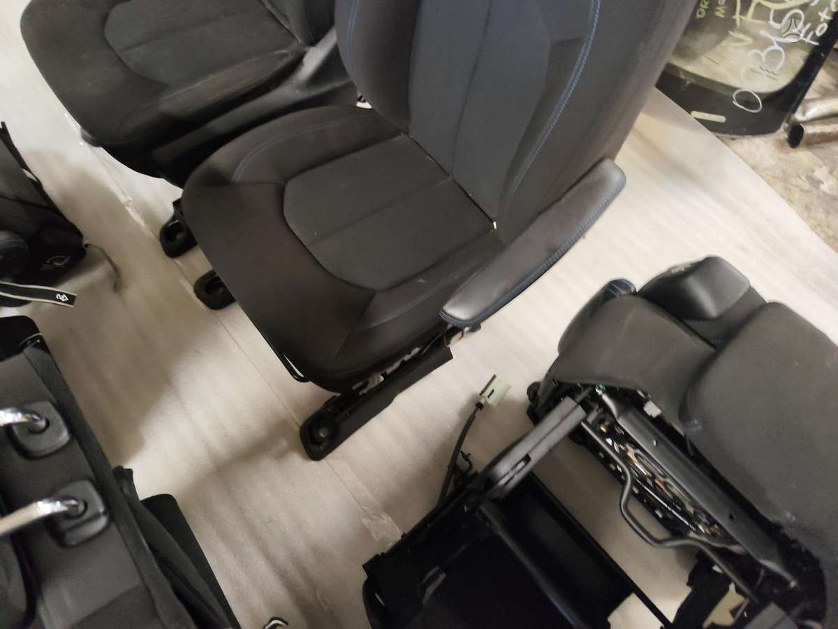 Chrysler Pacifica, Galiu parduoti po detale