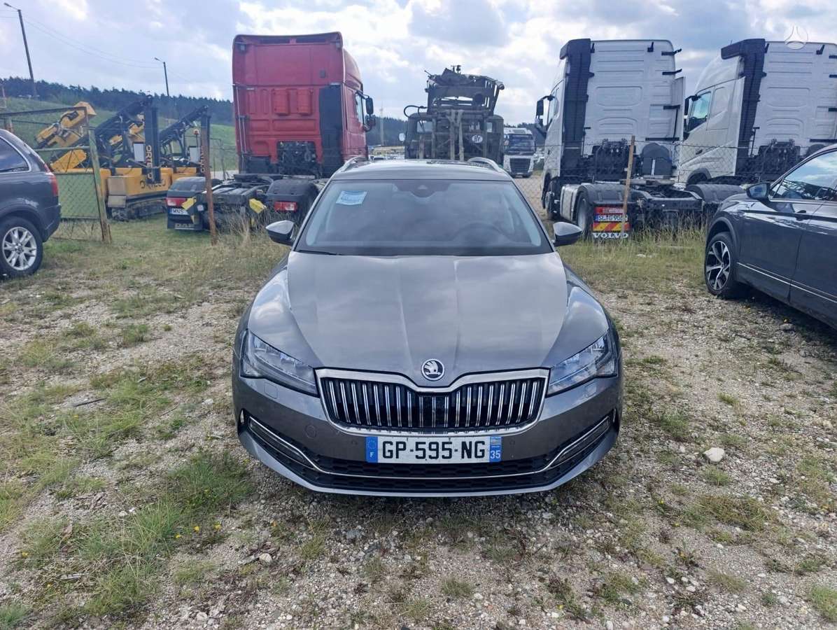 Skoda Superb, 1.5 l., Универсал
