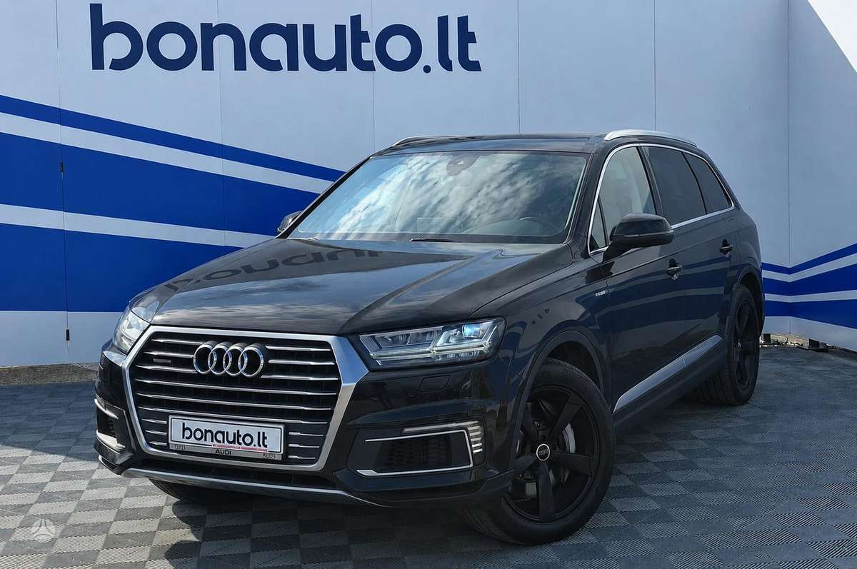 Audi Q7 e-tron, 3.0 l., off-road / crossover