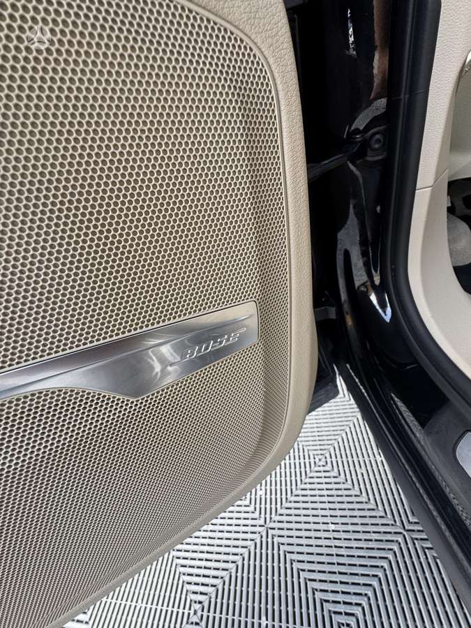 Audi Q7 e-tron, 3.0 l., off-road / crossover