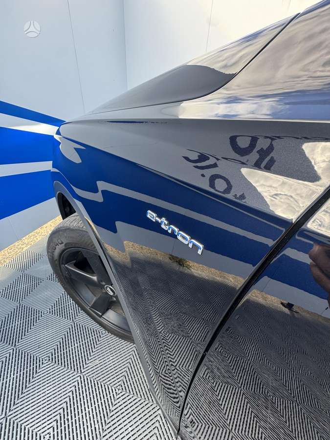 Audi Q7 e-tron, 3.0 l., off-road / crossover
