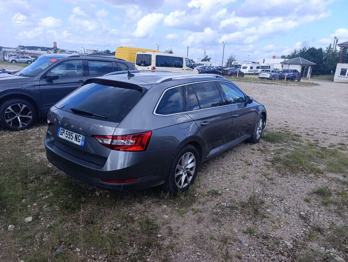 Skoda Superb, 1.5 l., Универсал