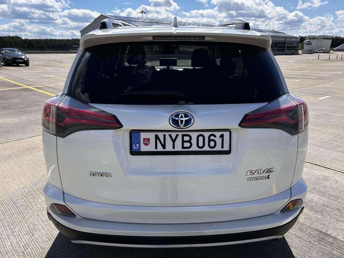 Toyota RAV4 - 3