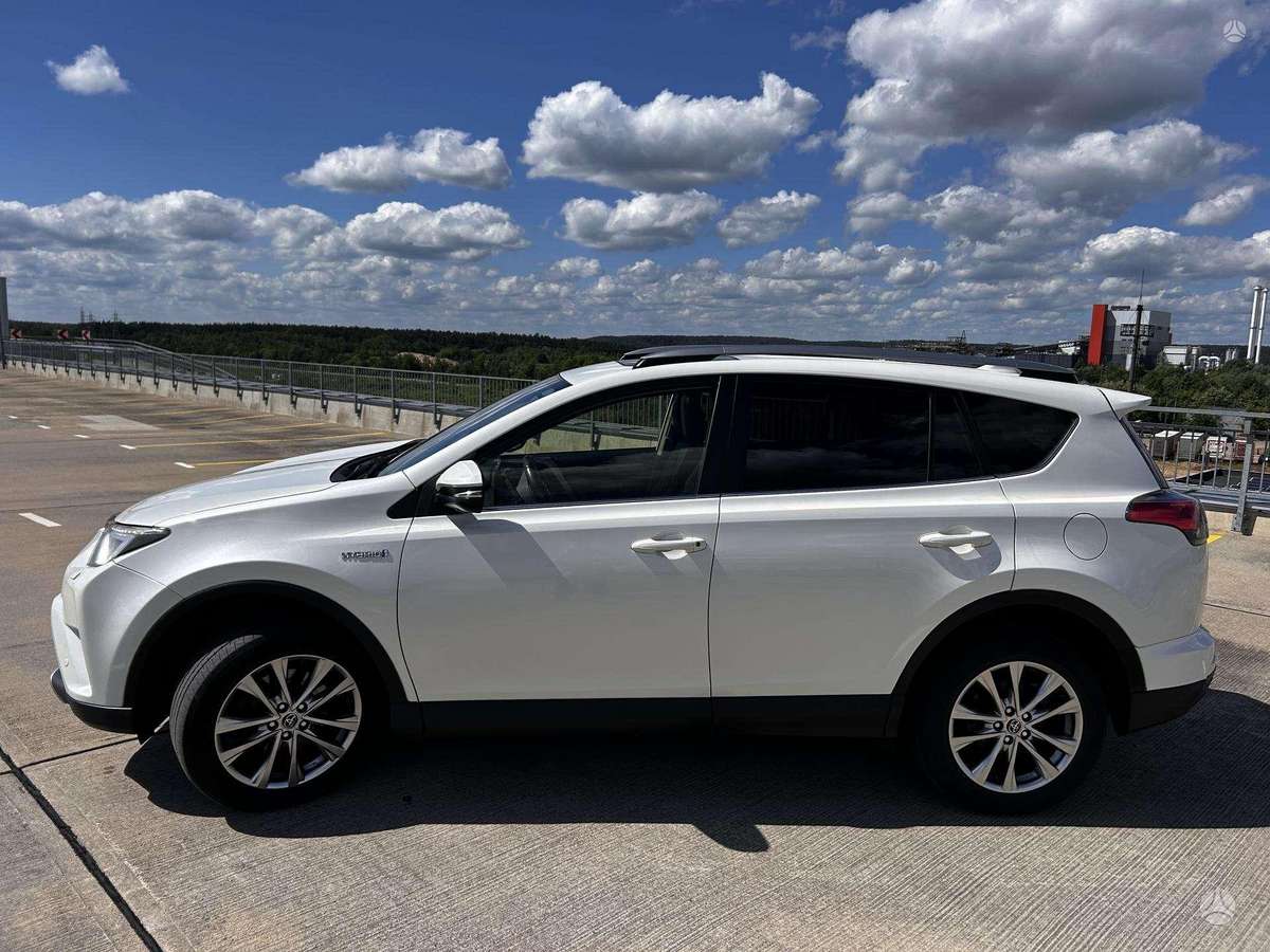 Toyota RAV4 - 5