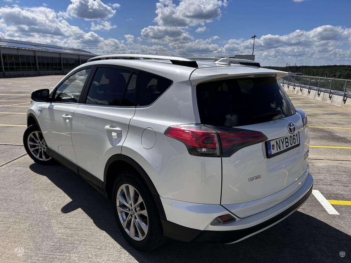 Toyota RAV4 - 7