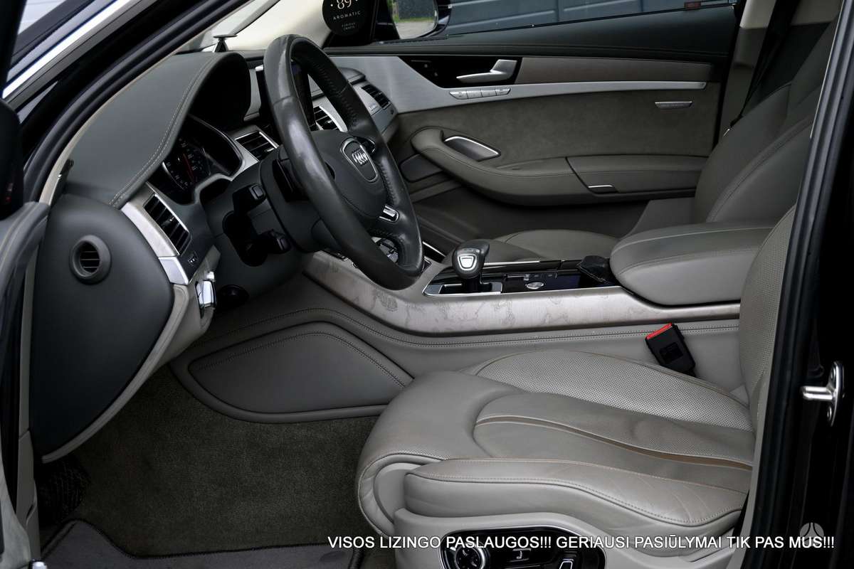 Audi A8, 3.0 l., Седан