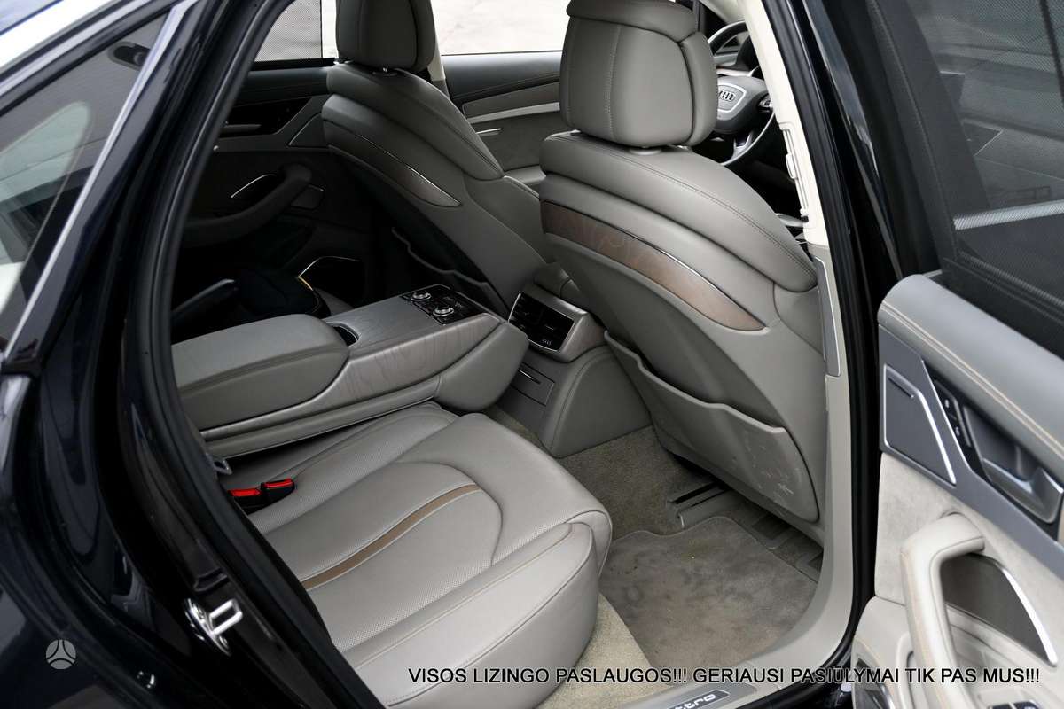 Audi A8, 3.0 l., Седан