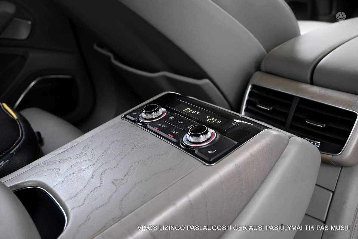 Audi A8, 3.0 l., Седан
