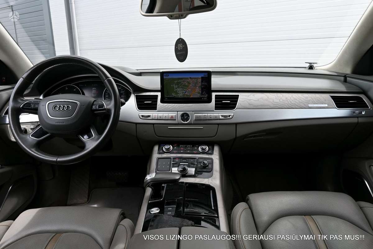Audi A8, 3.0 l., Седан