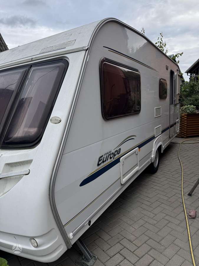 Sterling Europa 525, caravans