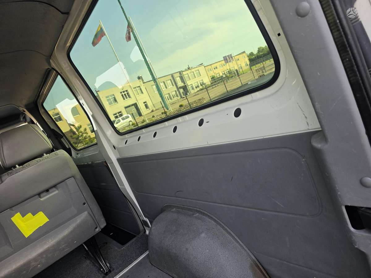 Volkswagen Crafter - 10