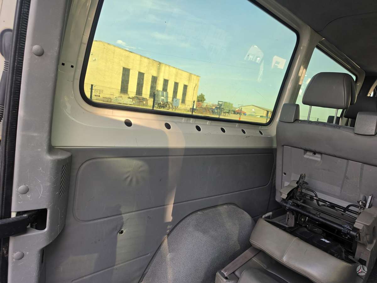 Volkswagen Crafter - 11