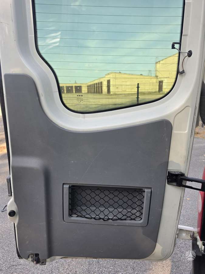 Volkswagen Crafter - 12