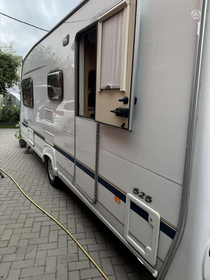Sterling Europa 525, caravans
