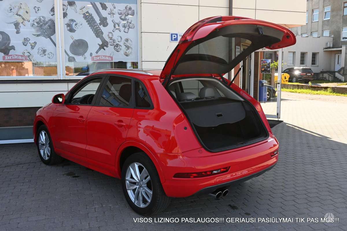 Audi Q3, 2.0 l., Внедорожник / Кроссовер
