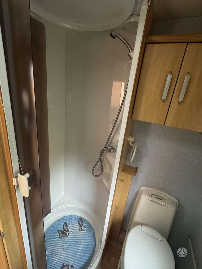 Sterling Europa 525, caravans