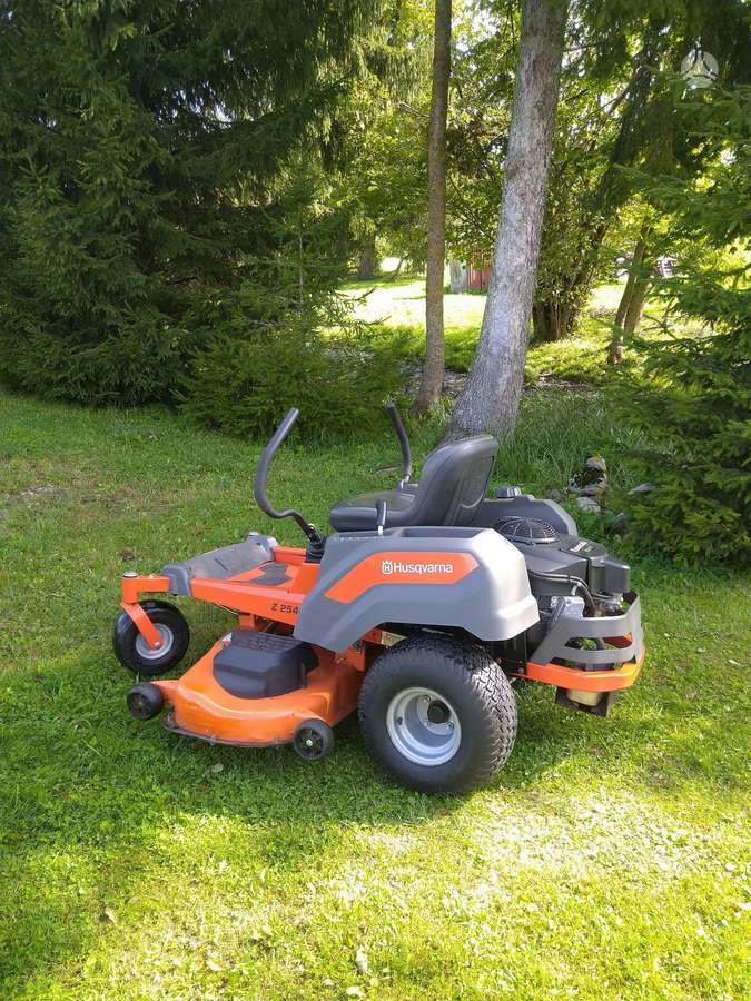 Husqvarna Z254, садовые тракторы