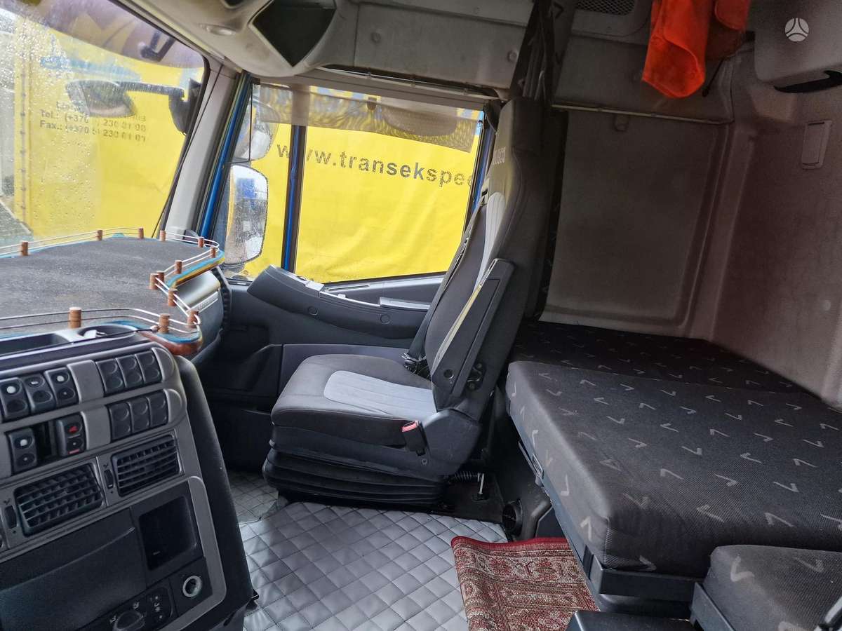 Iveco Stralis, бортовые с тентом