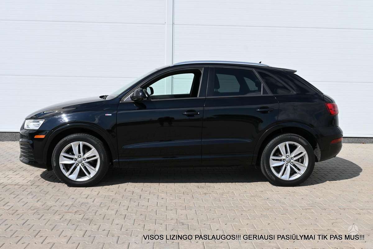 Audi Q3, 2.0 l., off-road / crossover