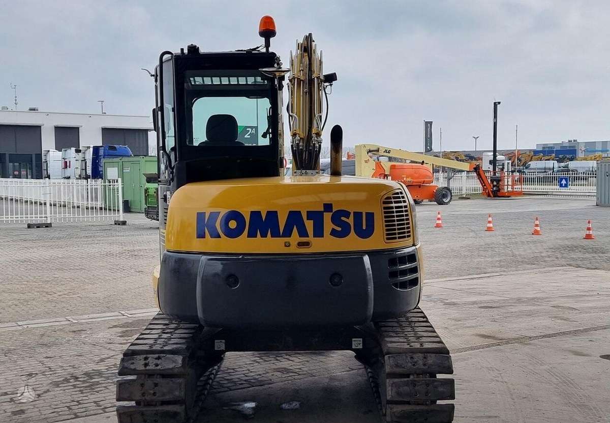 Komatsu P8M, ekskavatoriai