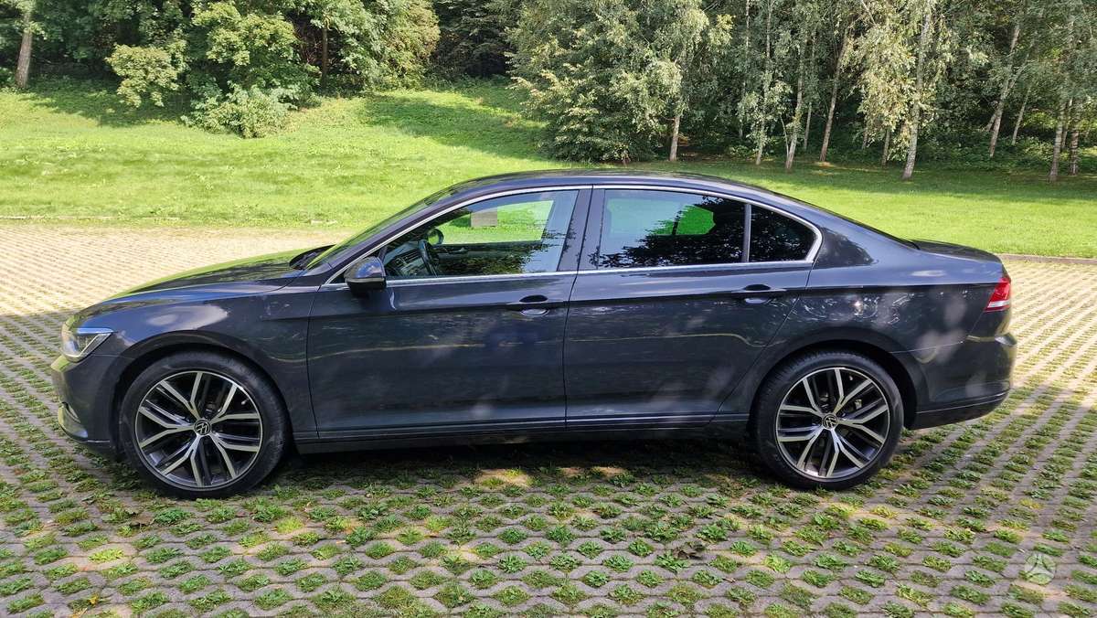 Volkswagen Passat - 2
