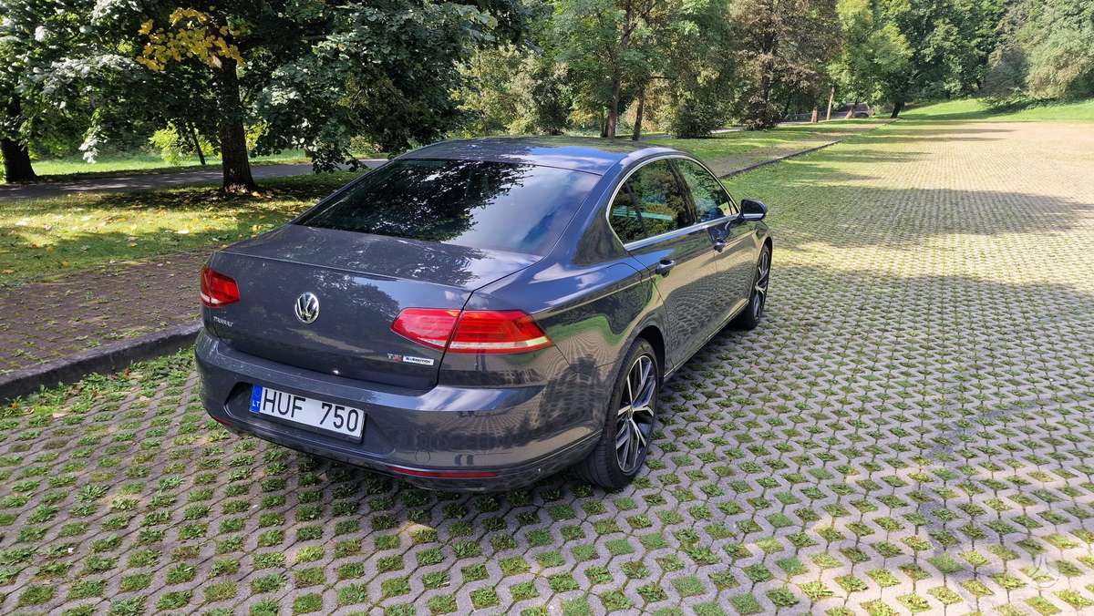 Volkswagen Passat - 3