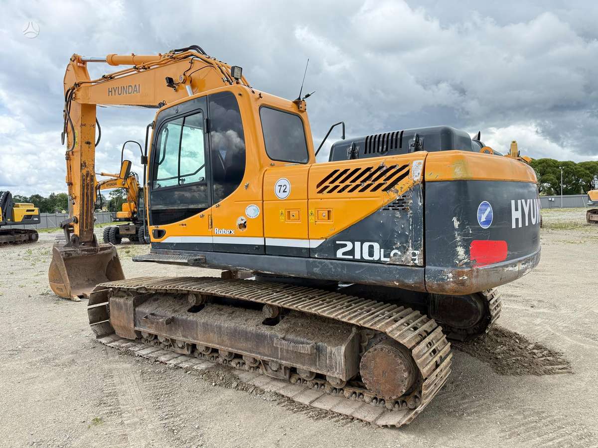 Hyundai Robex 210 LC-9, ekskavatoriai