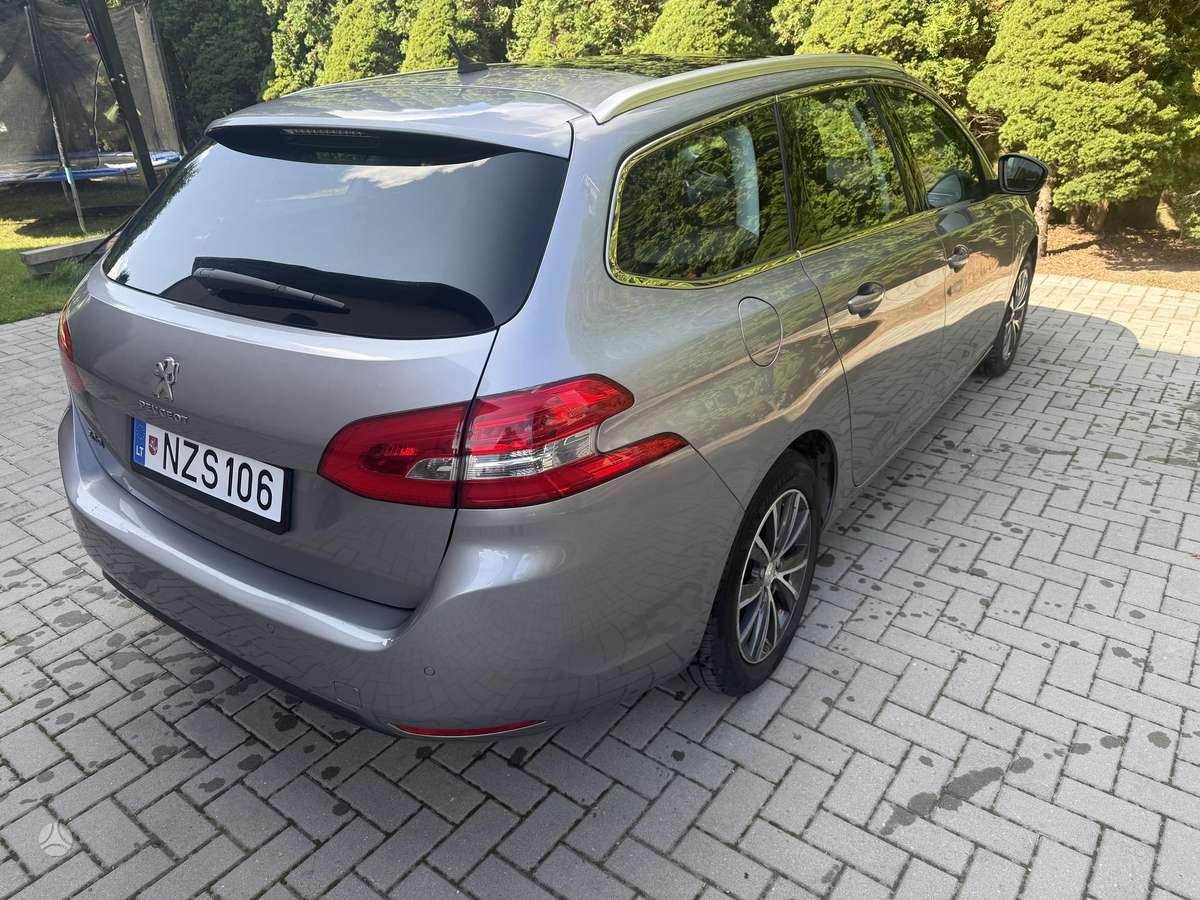 Peugeot 308, 1.2 l., Универсал