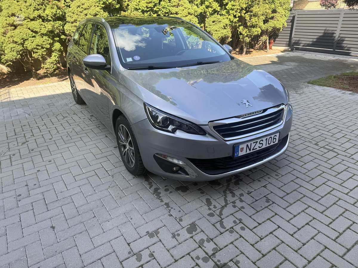 Peugeot 308, 1.2 l., Универсал