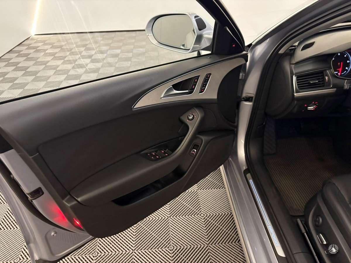 Audi A6 allroad, 3.0 l., Универсал