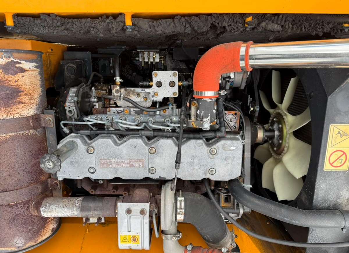 Hyundai Robex 210 LC-9, ekskavatoriai