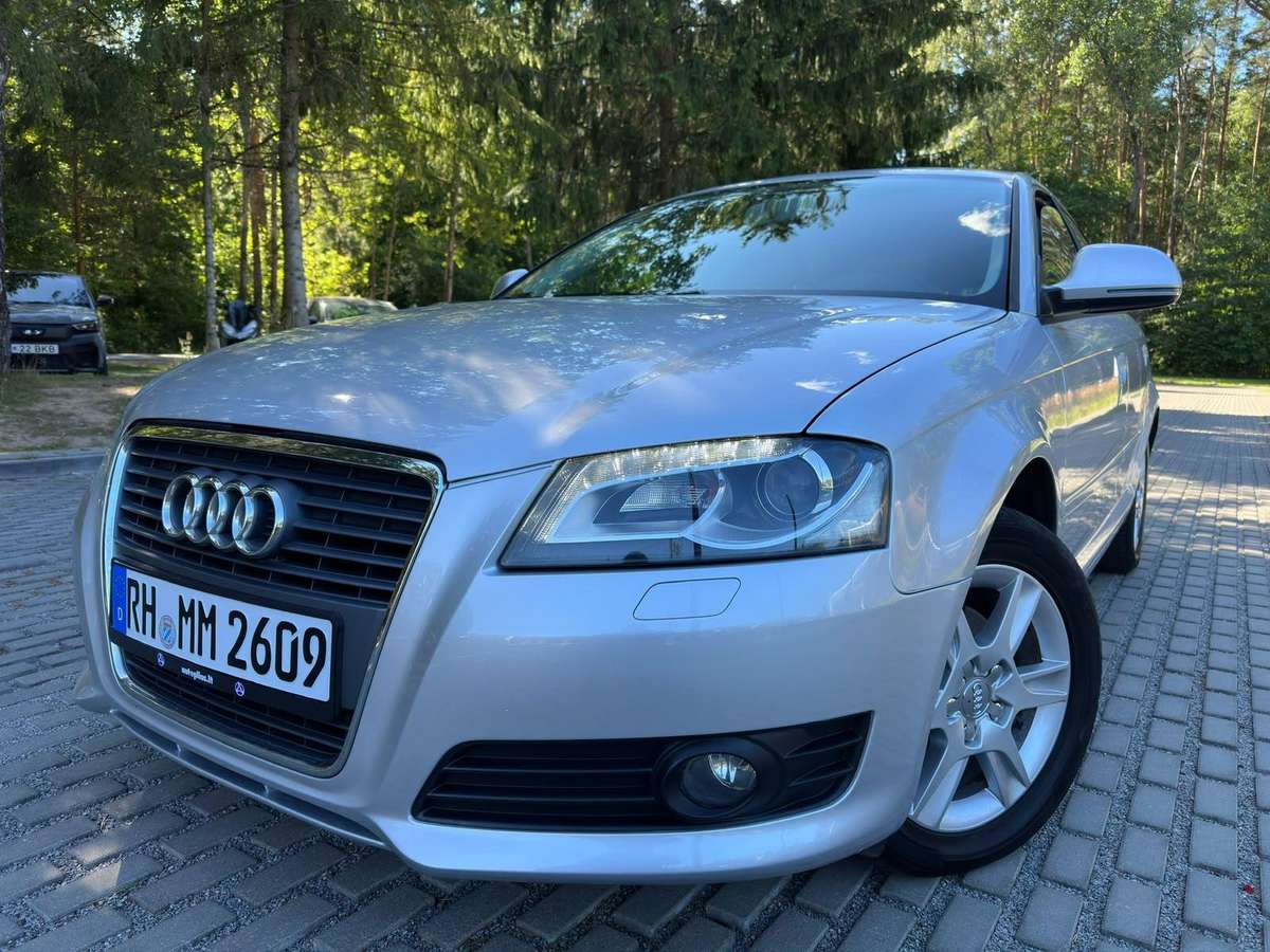 Audi A3, 1.6 l., Хэтчбек
