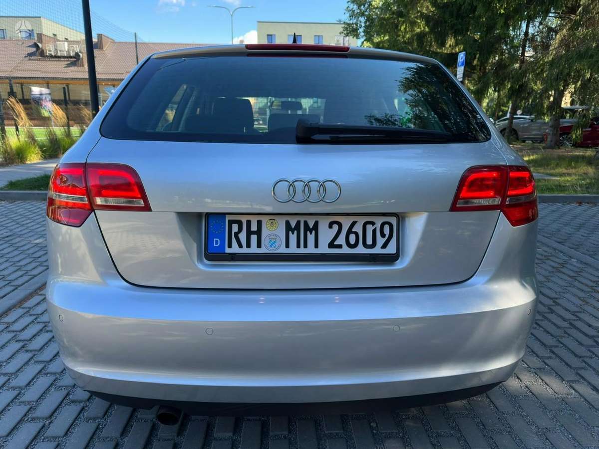 Audi A3, 1.6 l., Хэтчбек