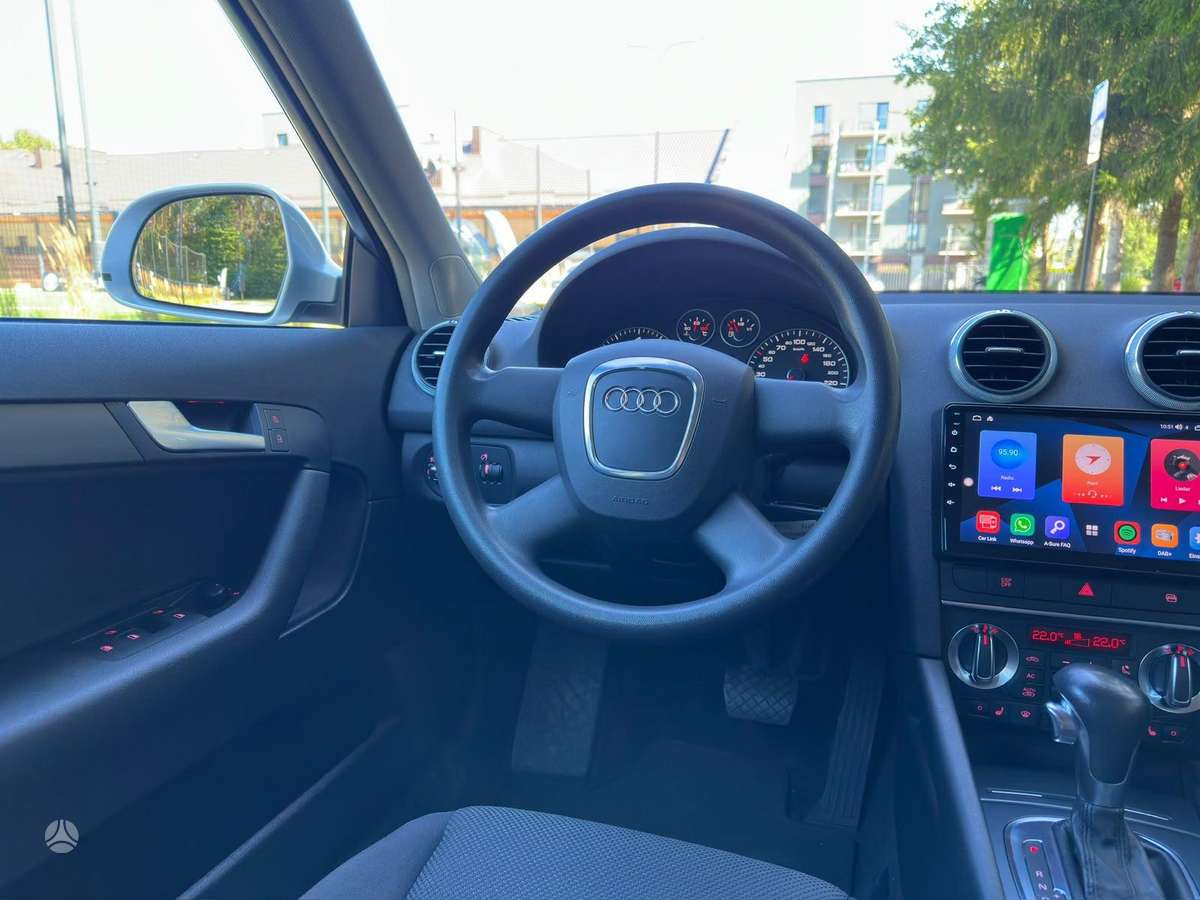 Audi A3, 1.6 l., Хэтчбек