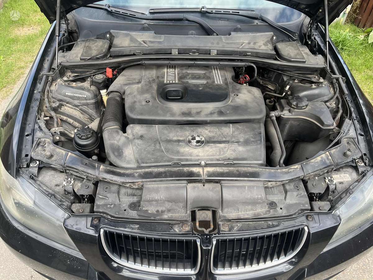 BMW 318, 2.0 l., Седан
