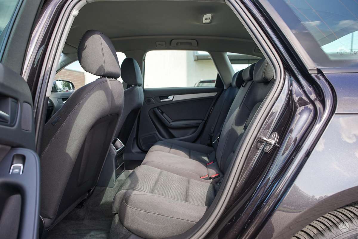 Audi A4, 2.0 l., Универсал