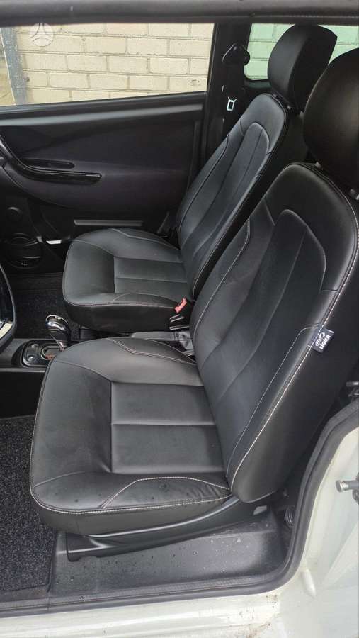 Ligier JS50, 0.5 l., hatchback