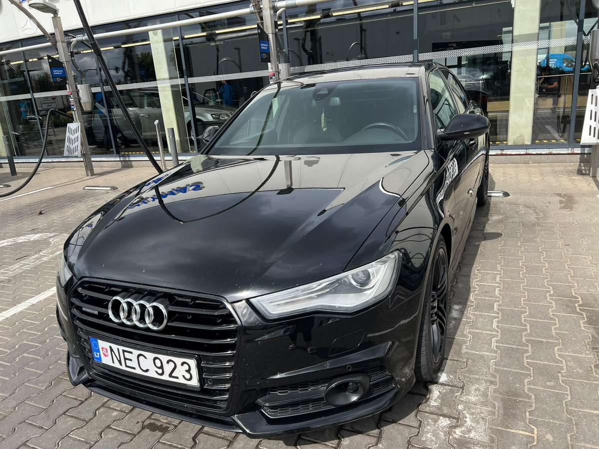Audi A6, 2.0 l., Седан