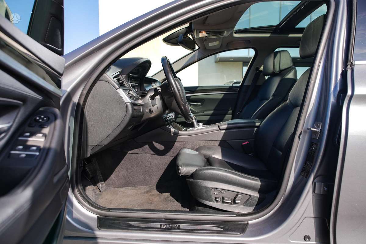 BMW 525, 2.0 l., Универсал