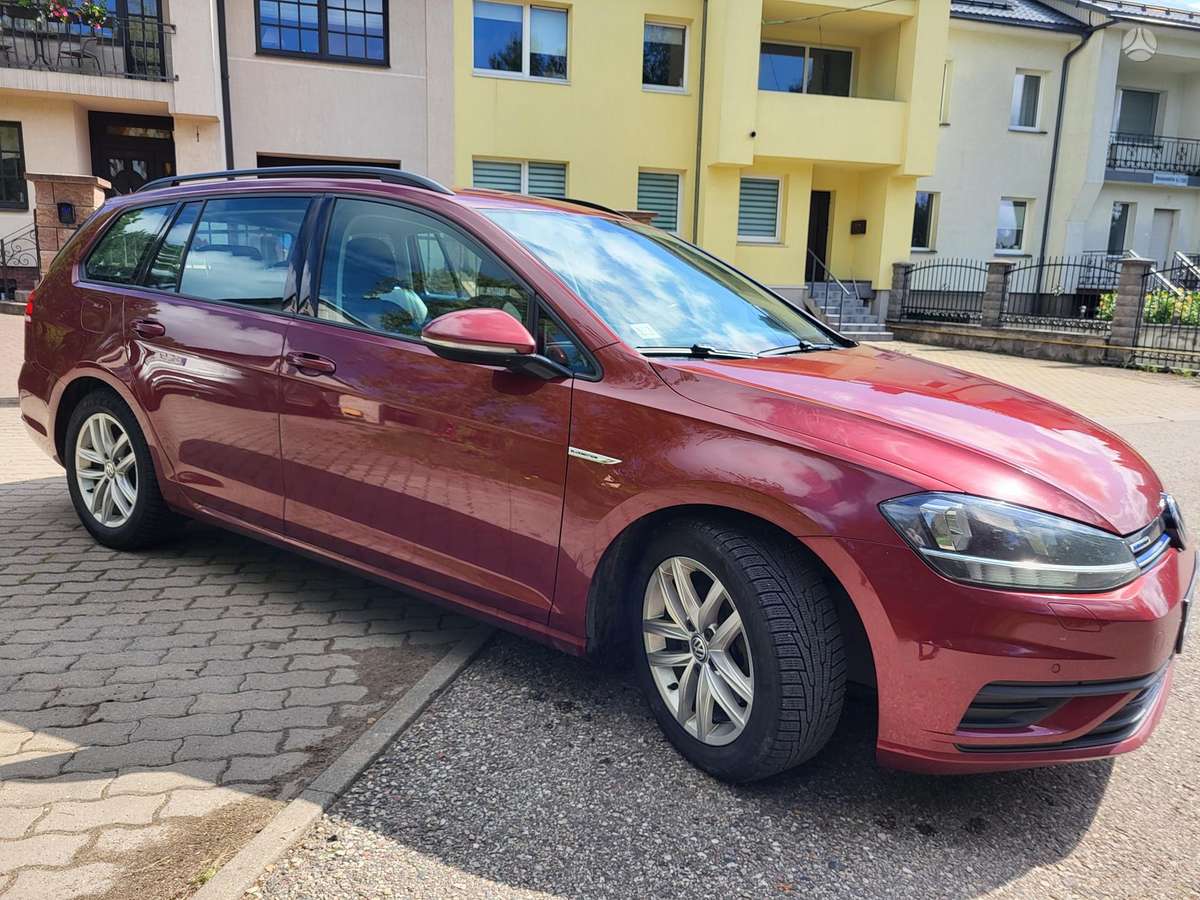 Volkswagen Golf - 5