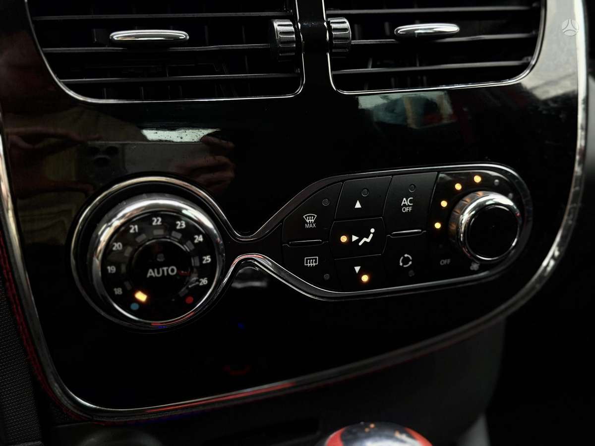 Renault Clio, 1.6 l., hatchback