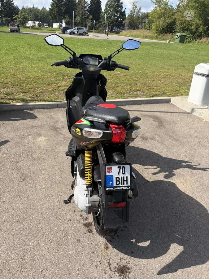 Aprilia SR 49cc, мотороллеры / мопеды