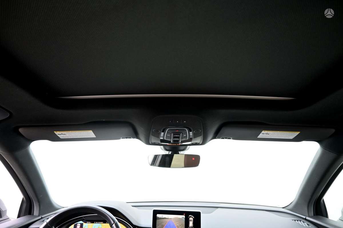 Audi Q5, 2.0 l., off-road / crossover