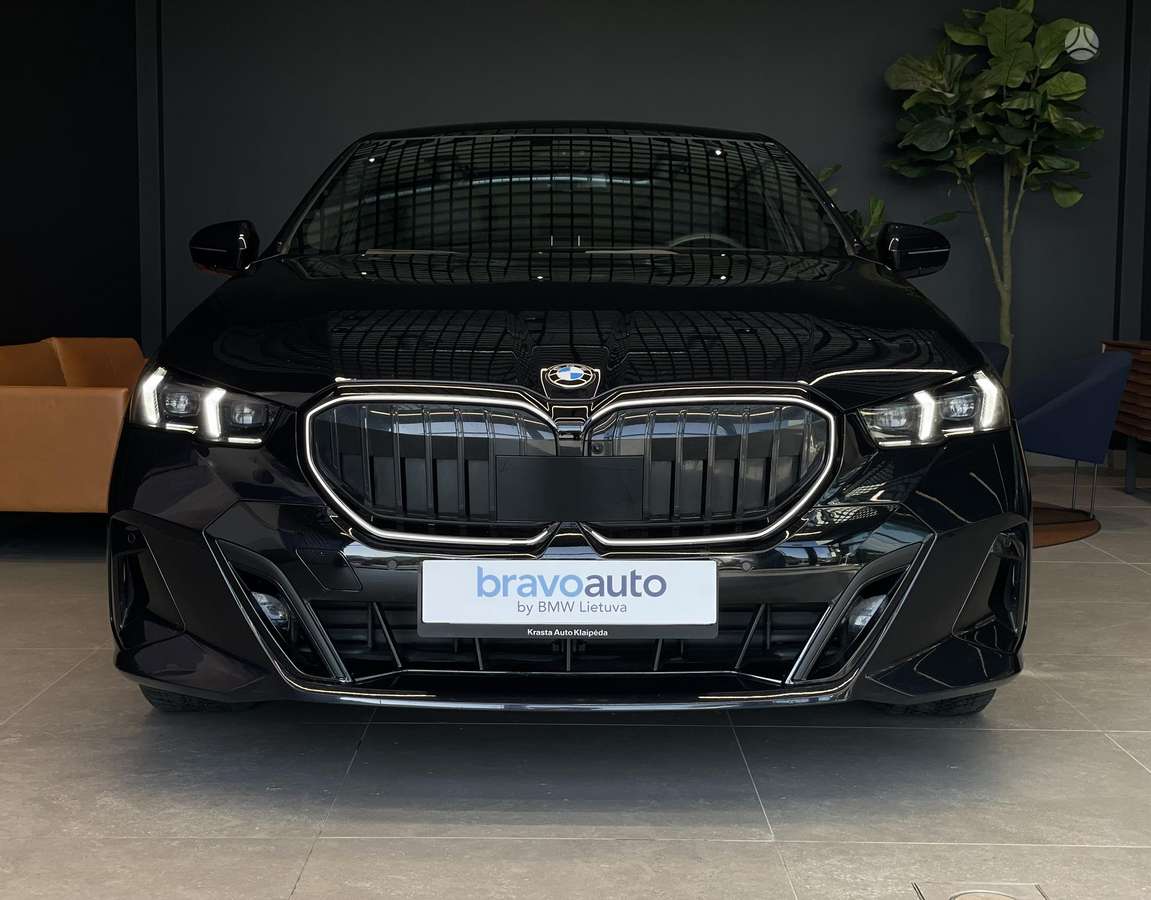 BMW 520, 2.0 l., Седан