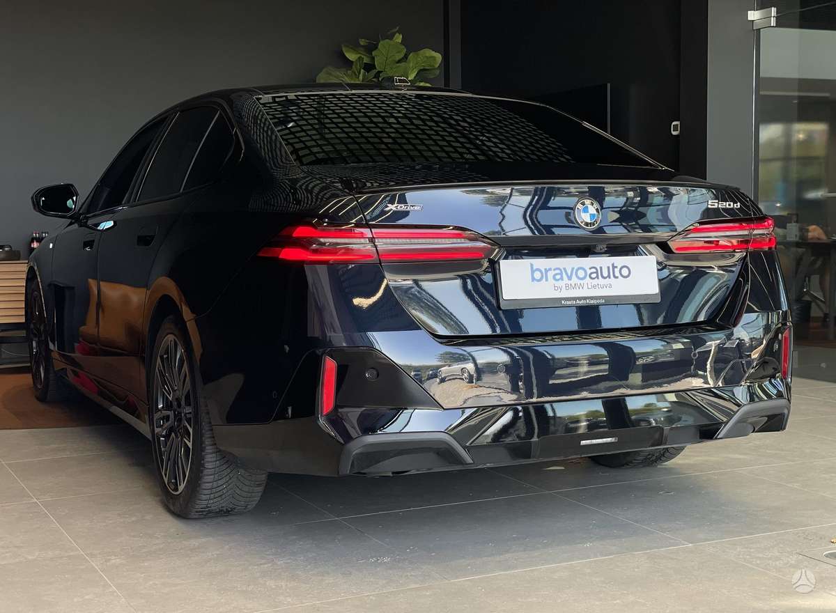 BMW 520, 2.0 l., Седан