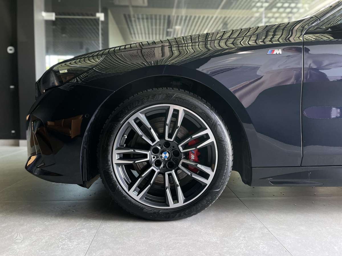BMW 520, 2.0 l., Седан