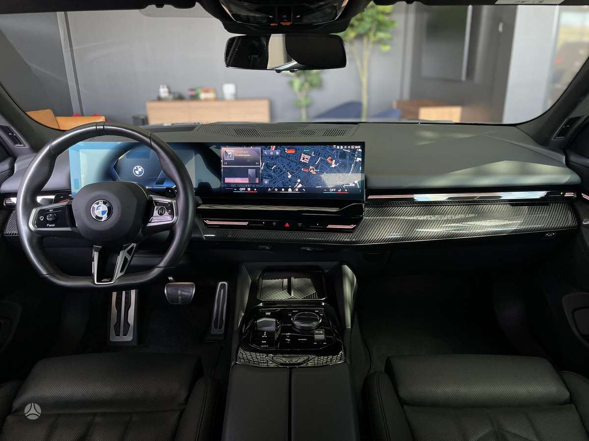 BMW 520, 2.0 l., Седан