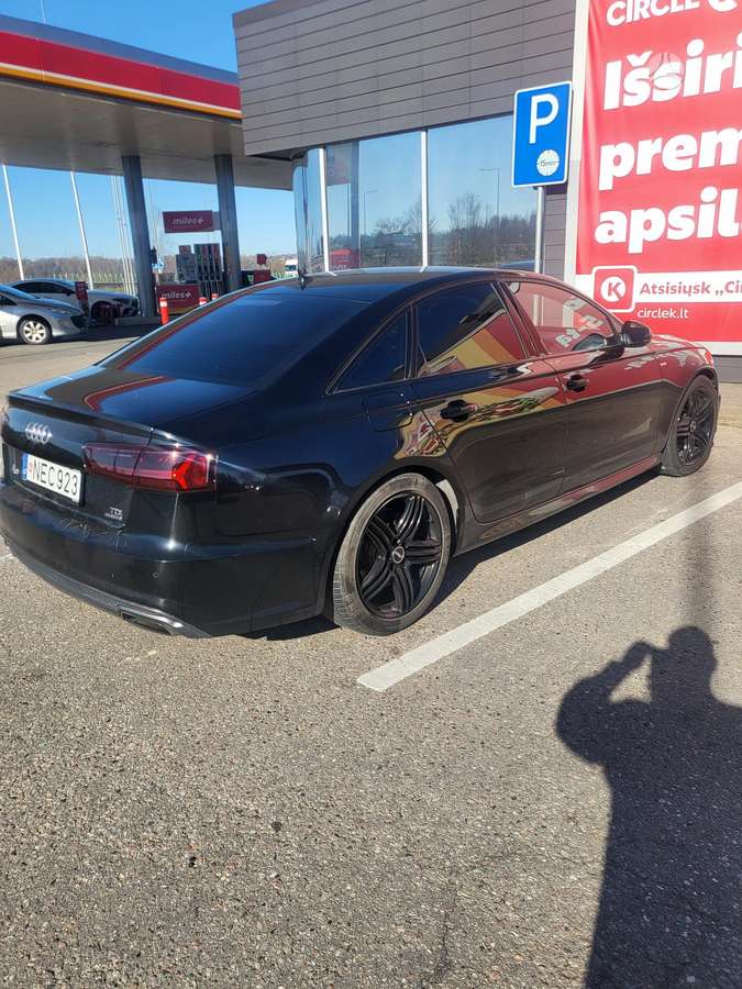Audi A6, 2.0 l., Седан